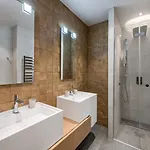 Appartement Contemporain Skis Aux Pieds Avec Parking Au Coeur De Courchevel 1650 - Fr-1-563-83 アパート *