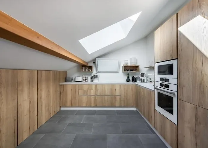 Appartement Contemporain Skis Aux Pieds Avec Parking Au Coeur De Courchevel 1650 - Fr-1-563-83 * Courchevel