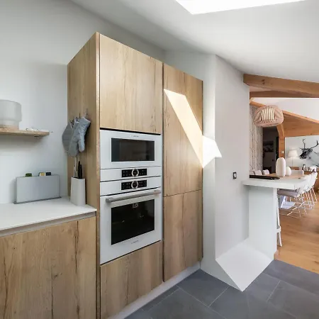 公寓 Appartement Contemporain Skis Aux Pieds Avec Parking Au Coeur De Courchevel 1650 - Fr-1-563-83 *